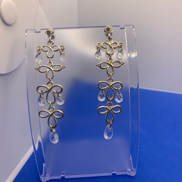 ⭐️ 10-4-$10- Dangling Earrings - costume jewelry - Picture 4 of 8